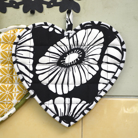 Sweetheart Pot Holder