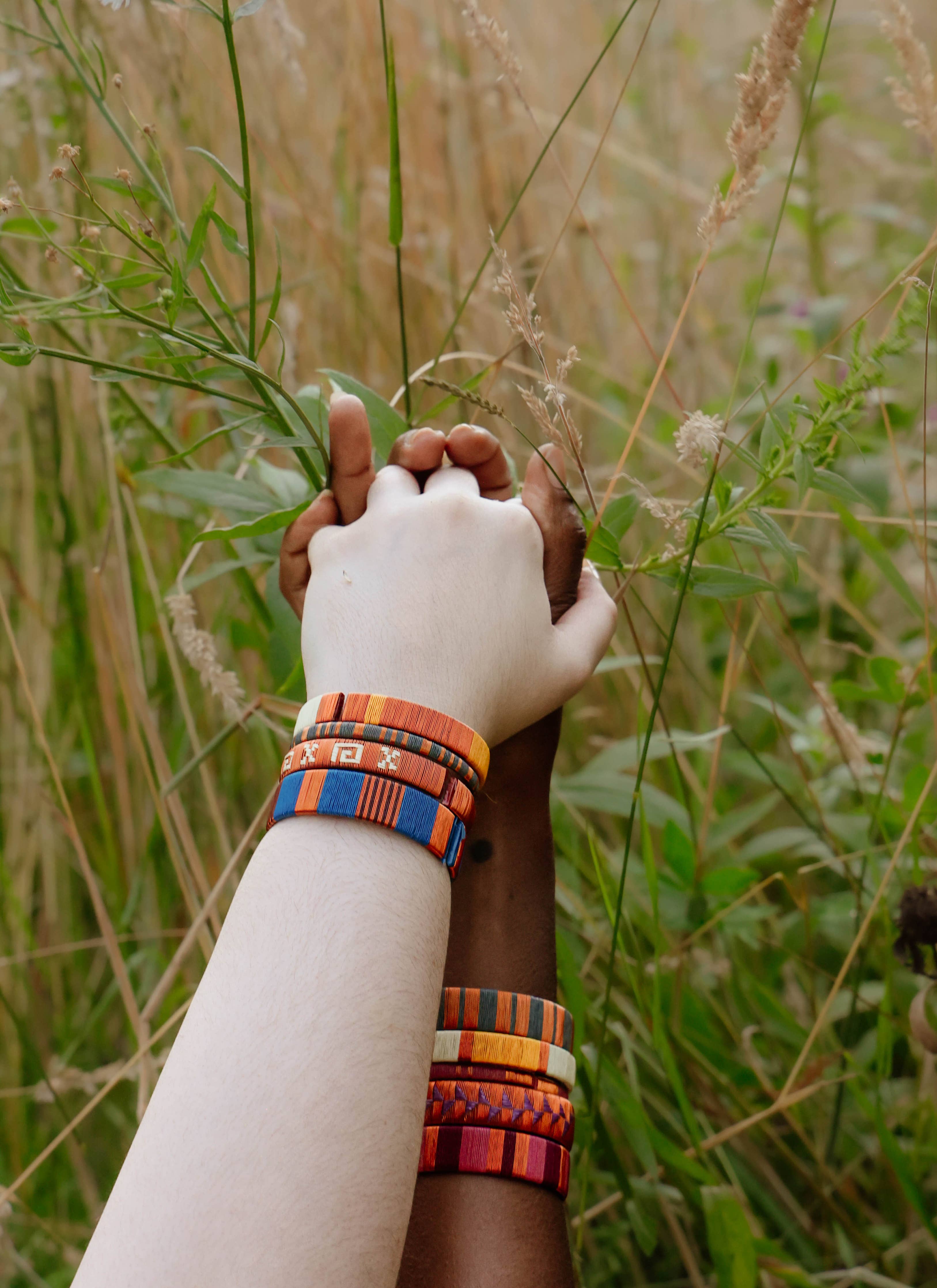 Handwoven Raffia & Wire Bracelet (Black/Copper)