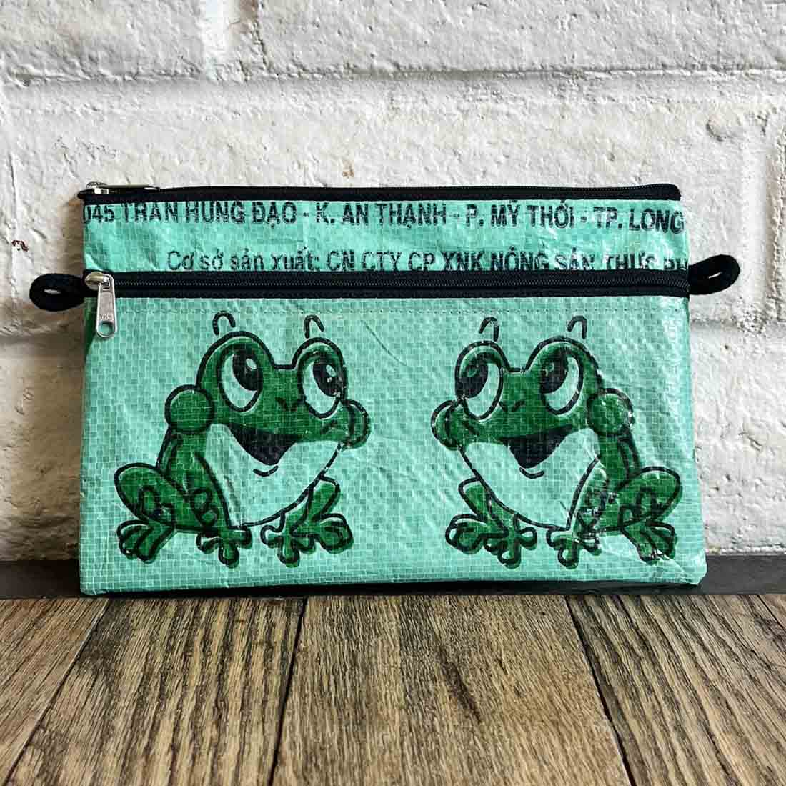 Green Frog Multipurpose Pouch